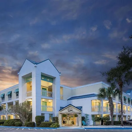 Hotel Carolina A Days Inn By Wyndham-2