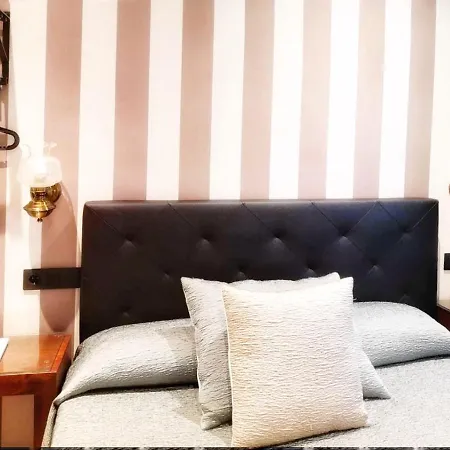Hostal Plaza-3