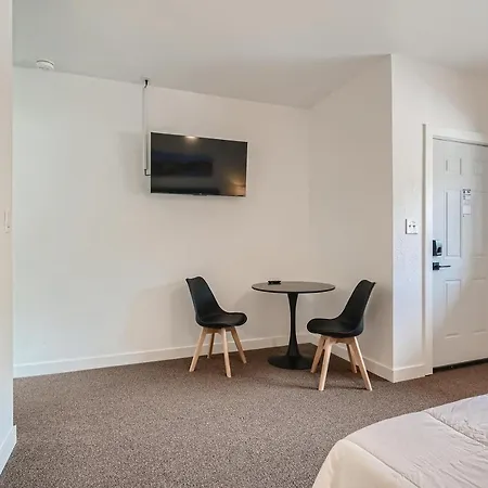 Uplift Inn-2