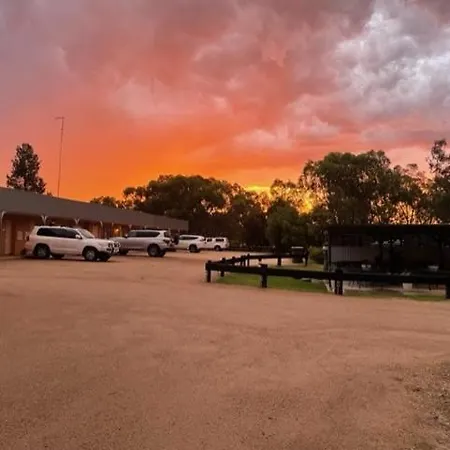 Sunflower Motel-2