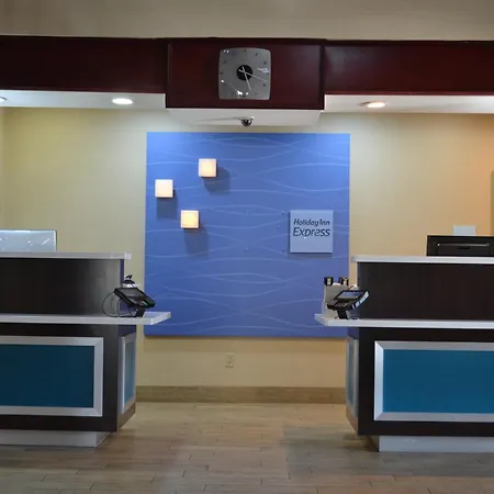 Holiday Inn Express Hotel & Suites Gainesville By Ihg-3