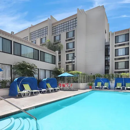 Holiday Inn Hotel & Suites Anaheim By Ihg-3