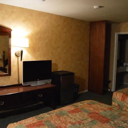 Cedar Lodge-2