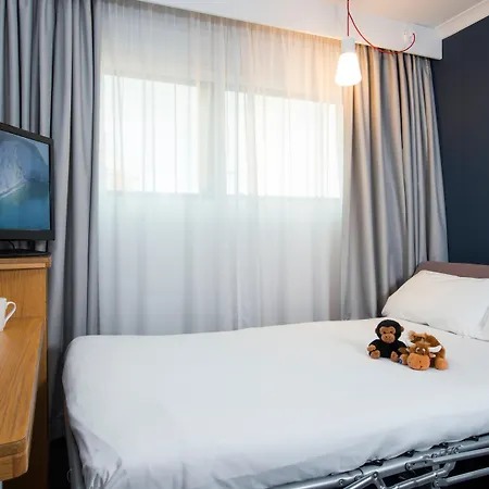 Holiday Inn Express East Midlands Airport By Ihg-3