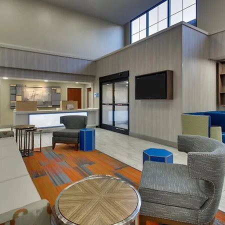 Holiday Inn Express & Suites Atlanta Perimeter Mall Hotel By Ihg-2