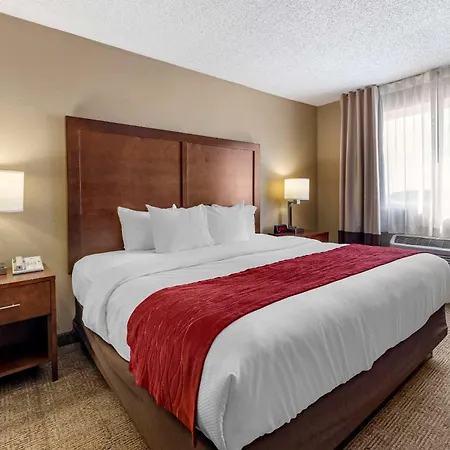 Comfort Inn & Suites Hays I-70-3