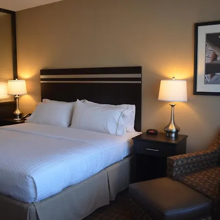 Holiday Inn Express & Suites Golden By Ihg-2