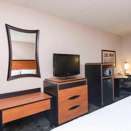 Hampton Inn And Suites Indianapolis-Fishers-2