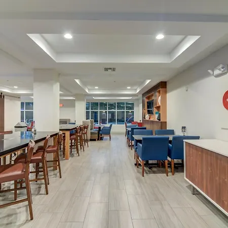 Holiday Inn Express Hotel & Suites Foley By Ihg-3