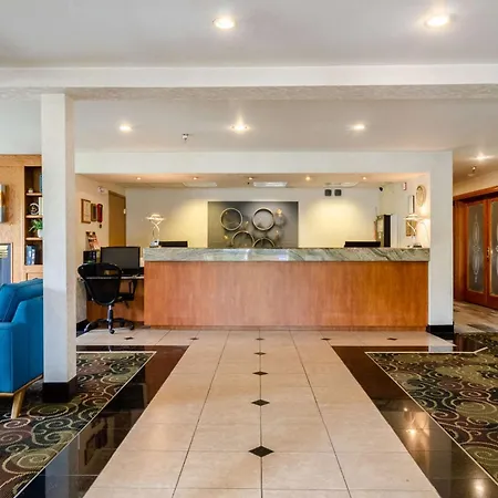 Guesthouse Inn & Suites Poulsbo-2
