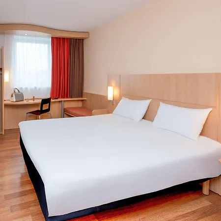 Ibis Esch Belval-2