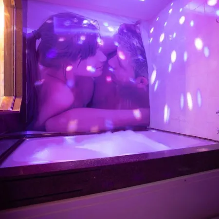 Hotel Show Adult Only-2