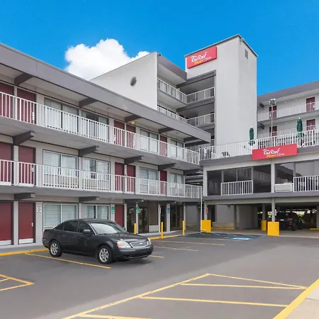 Red Roof Inn Plus & Suites Virginia Beach - Seaside-3