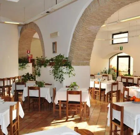 Hotel Madonna Di Loreto-3