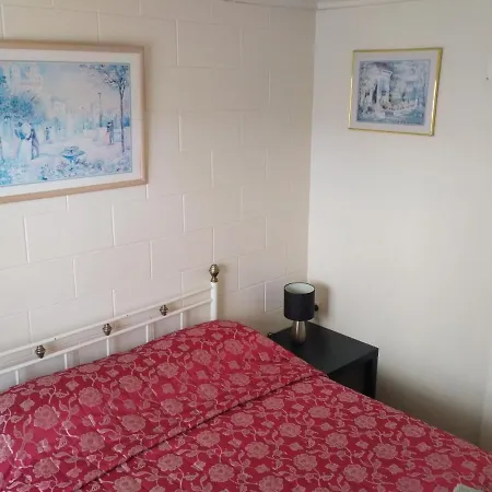 Amble Inn Motel-3