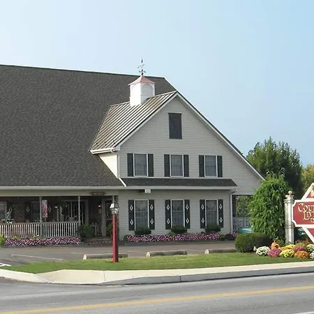 Country Living Inn-3