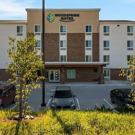 Woodspring Suites Milwaukee - Menomonee Falls-3