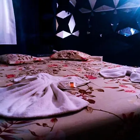 Aquarius Motel II-2