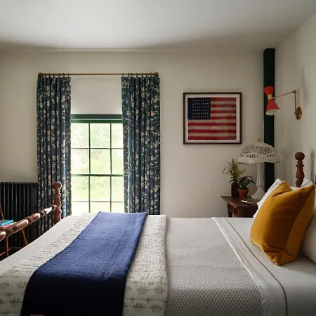 The Ell, A Historic, Luxurious 2 Bed, 2 Bath Private Suite In Lovell-3