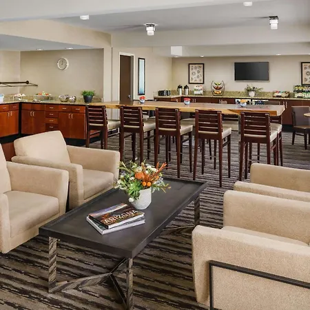 Hilton Phoenix Airport-3