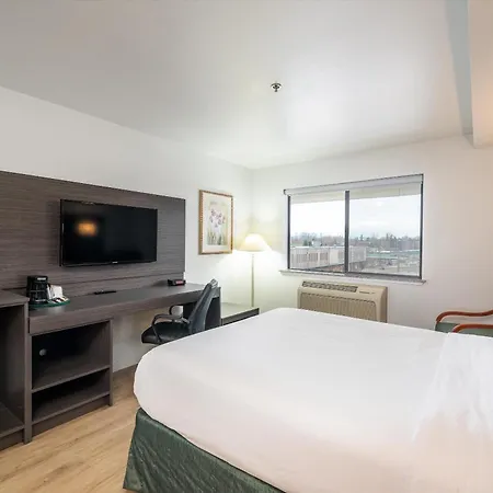 Baymont Inn & Suites By Wyndham-3
