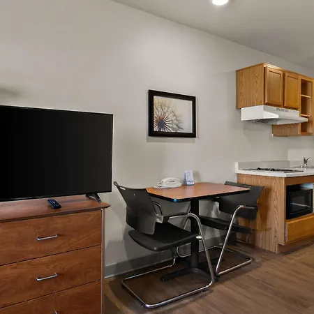 Woodspring Suites Champaign Near University-3