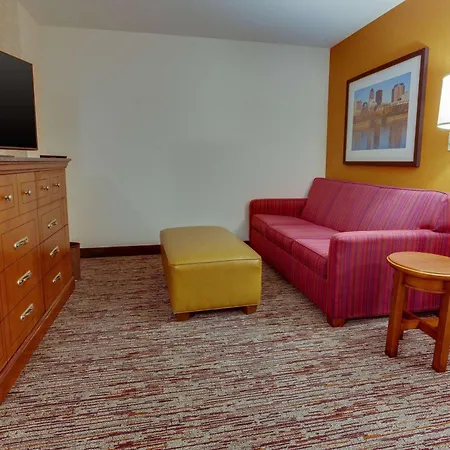 Drury Inn & Suites West Des Moines-2