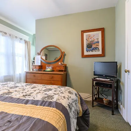 Beachrunners Inn-3