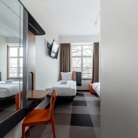 easyHotel Maastricht City Centre-3