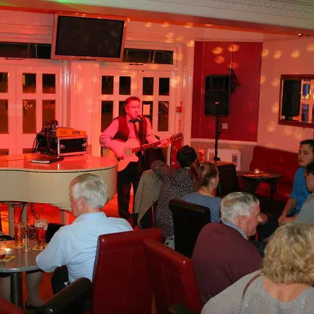 Holliers Hotel-3