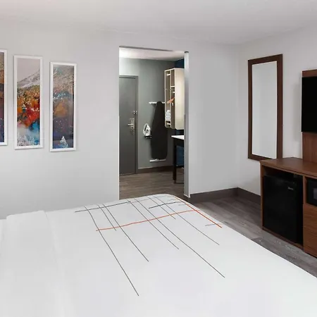 La Quinta Inn By Wyndham Wausau-2