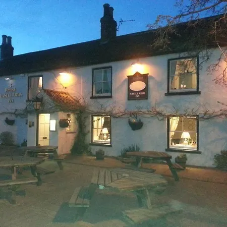 The Castle Arms Inn-3