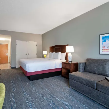 Hampton Inn Deerfield Beach-3