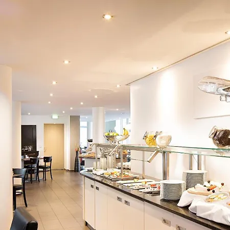 Victor's Residenz-Hotel Berlin Tegel-2
