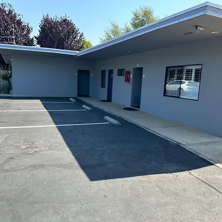 Cambria Palms Motel-3