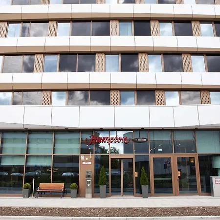 Hampton By Hilton Munich City Center East-2