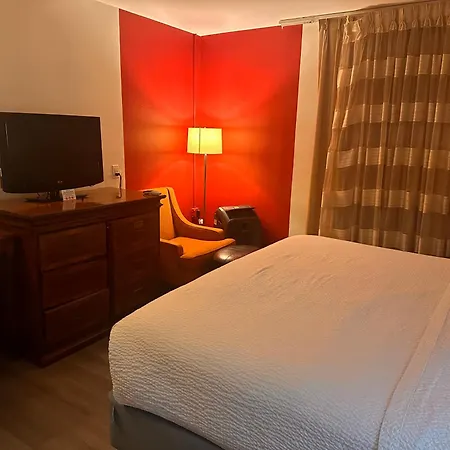 Ramada Downtown By Wyndham Anchorage-2
