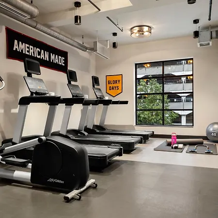 Moxy Omaha Downtown-2