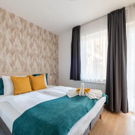 Prince Apartments-3