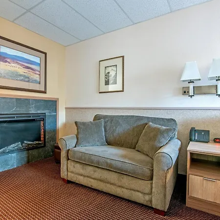 Silver Spruce Inn-2