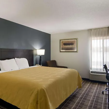 Quality Inn Aurora - Naperville Area-3