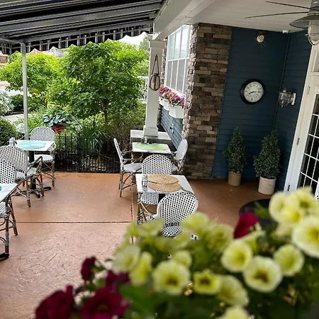 Anchor Inn Boutique Hotel-2