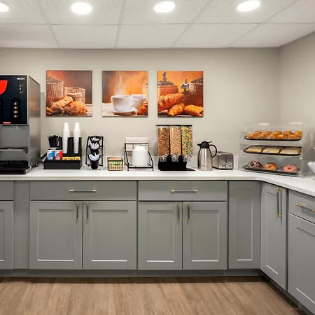Park Inn By Radisson, Detroit Metro Airport-3
