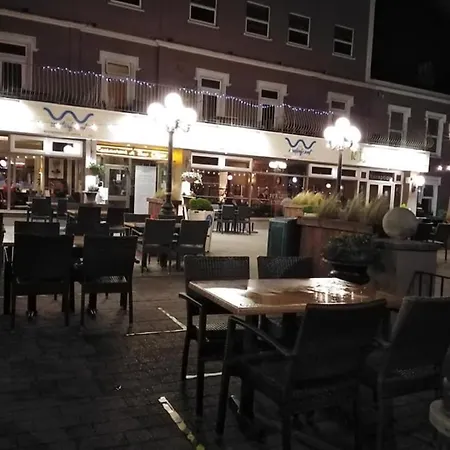 Smiths Hotel-2