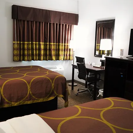 Super 8 By Wyndham Grove City-2