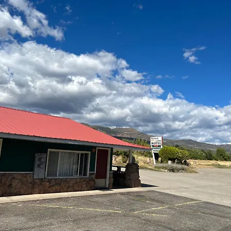 Redwood Arms Motel-2