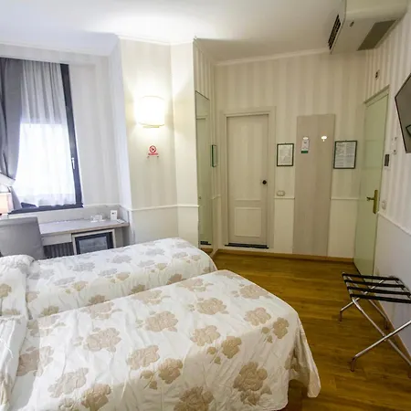 Hotel Flora-2