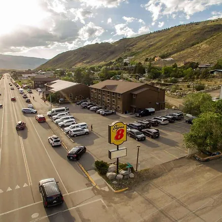 Super 8 By Wyndham Gardiner/Yellowstone Park Area-2