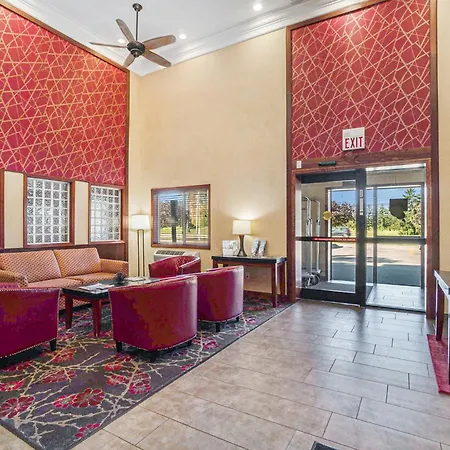 Super 8 By Wyndham Mt. Pleasant-2