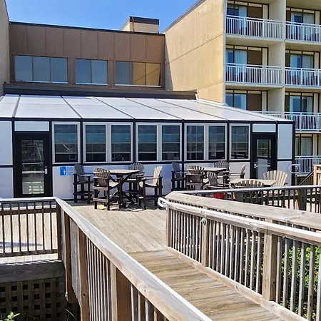 Ramada Plaza By Wyndham Nags Head Oceanfront-2